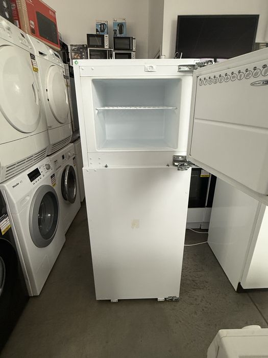 Хладилник за вграждане ELECTROLUX