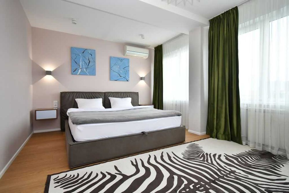 Сдаётся 3-комнатная квартира на левом берегу.