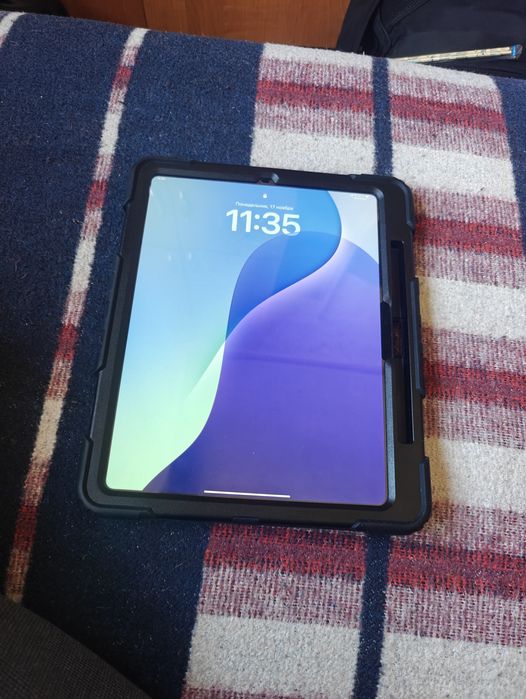 Apple iPad Pro 2024 Wi-Fi + 5G (13”, 16 ГБ / 1024 ГБ, Silver)