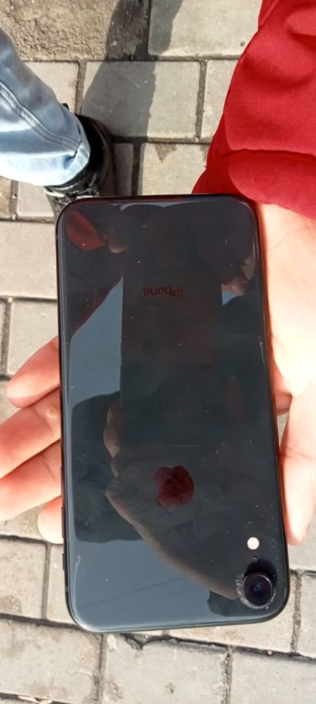 IPhone XR договорный