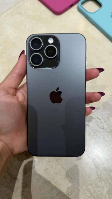 Iphone 15pro max 256gb с остатъчна гаранция