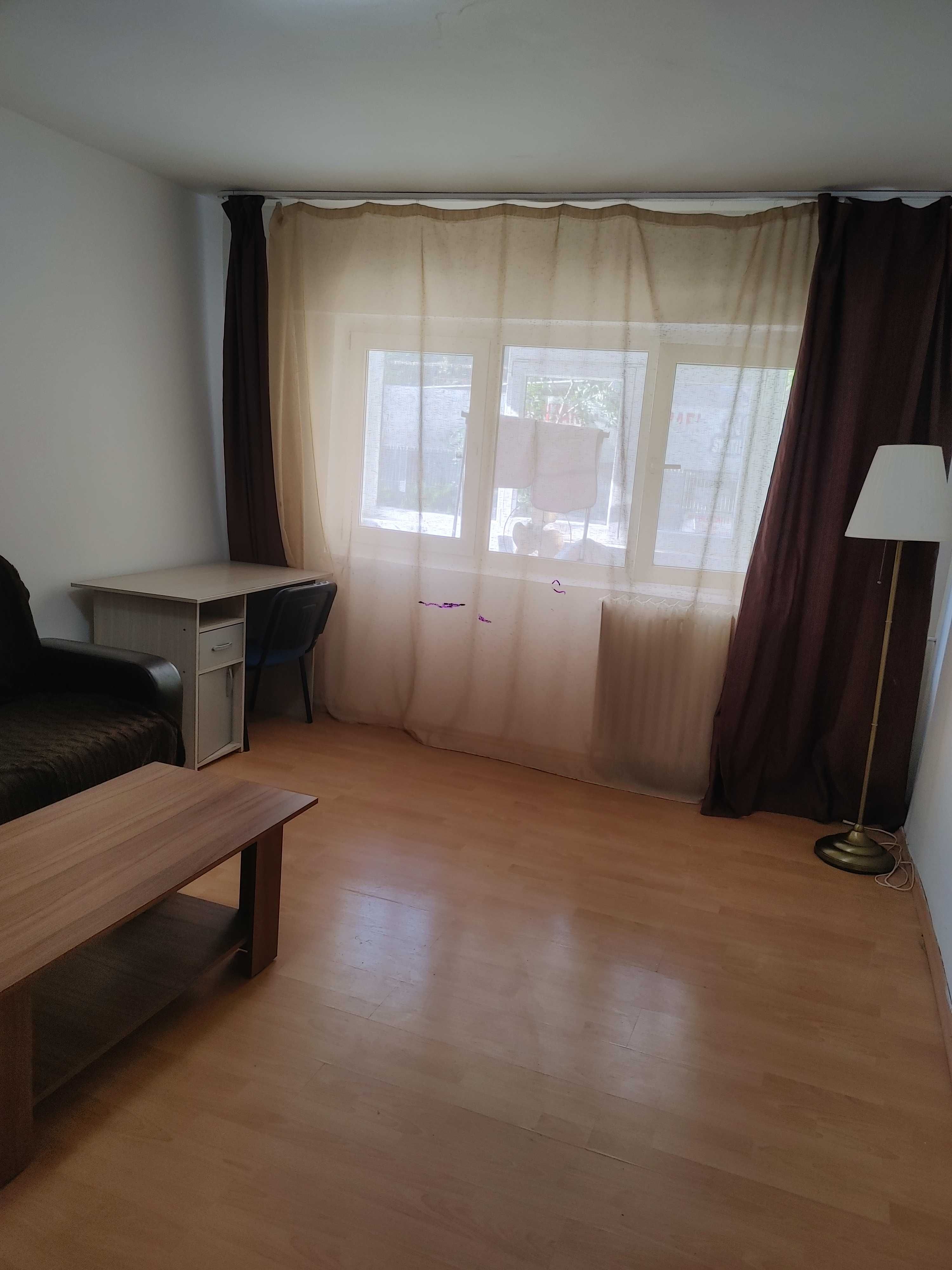 Apartament 3 camere Metrou Gorjului
