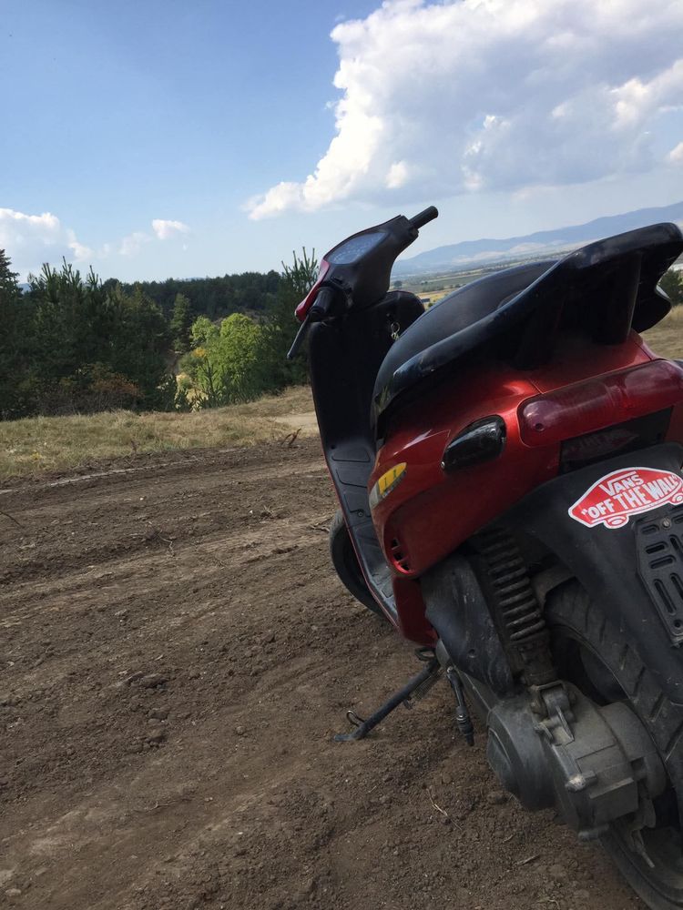 Скутер Gilera Storm*стартер*