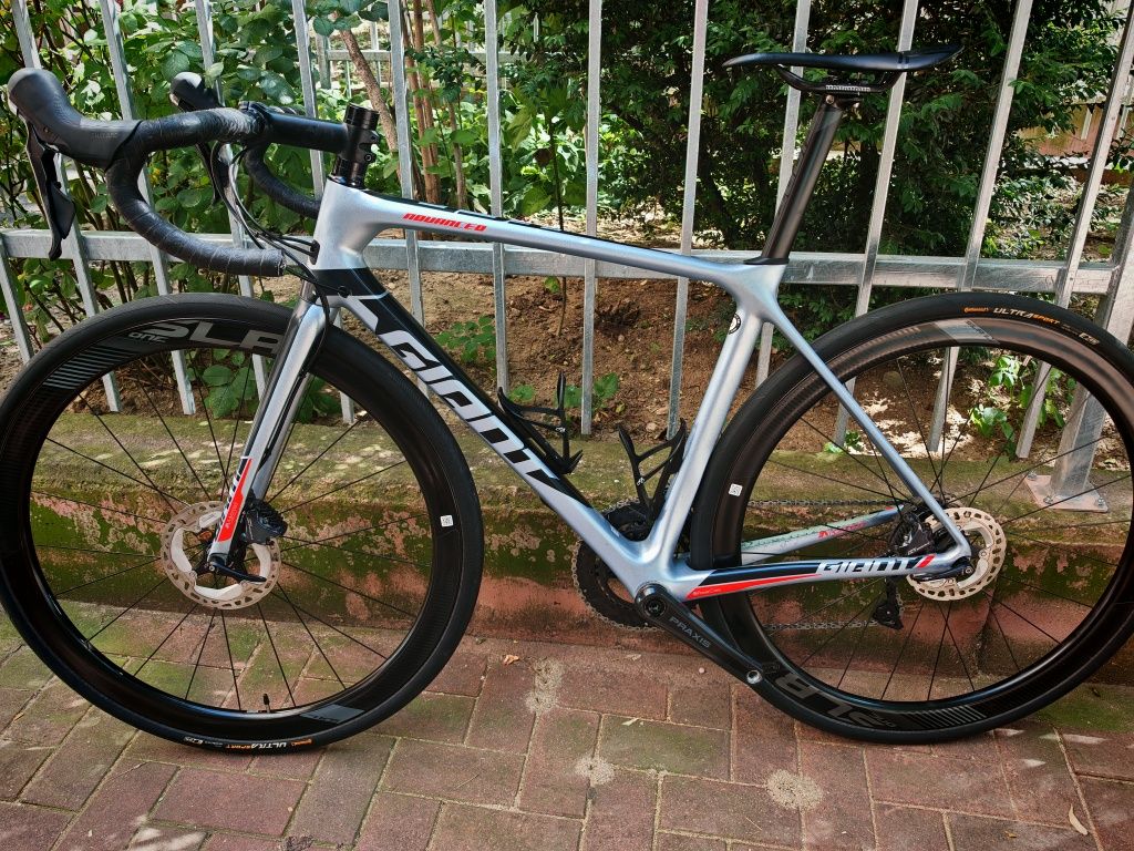 Bicicleta cursiera carbon Giant TCR ADVANCED Disc Ultegra 11sp M/54!!