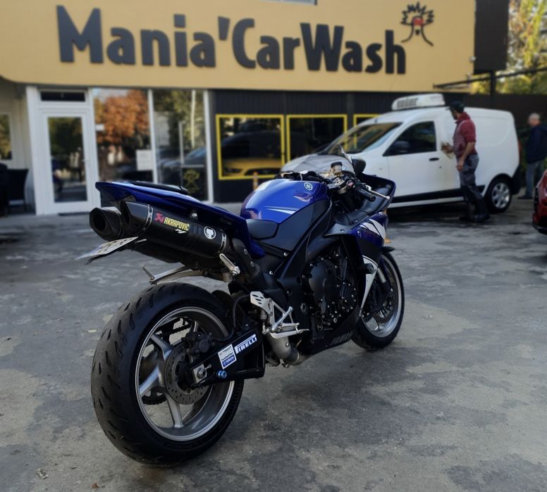 Yamaha R1 2010 Big Bang Crossplane