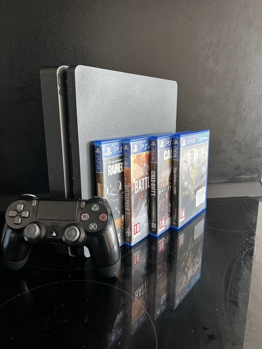 PS4 Slim 1Tb + 4 jocuri + 1 maneta in Stare Perfecta