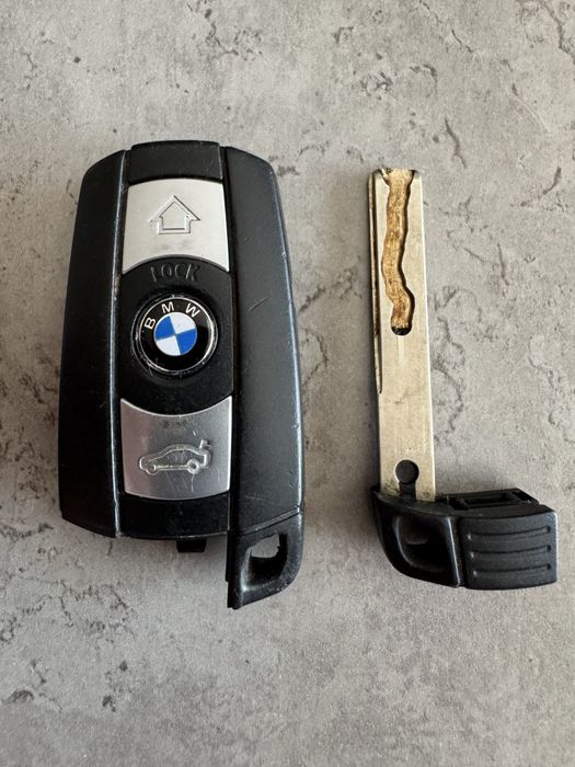 Ключ за BMW E- серия  BMW X1 E84