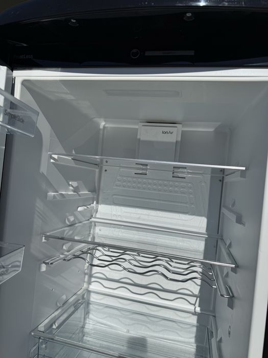 Черен Хладилник с фризер Gorenje