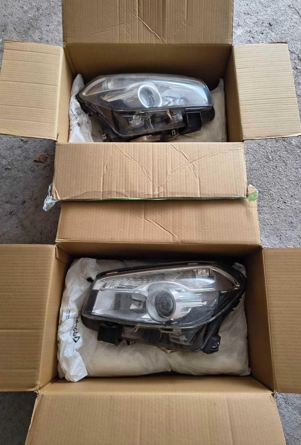 Оригинални ксенонови фарове HELLA за Nissan Qashqai J10 - ляв и десен