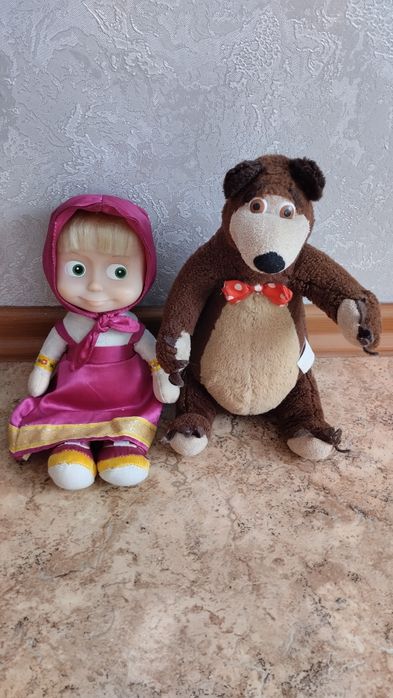 Игрушки Маша и медведь