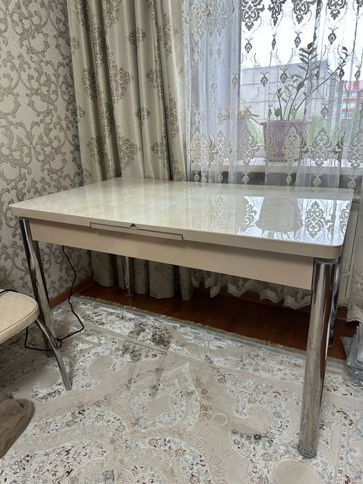 Продам стол со стульями