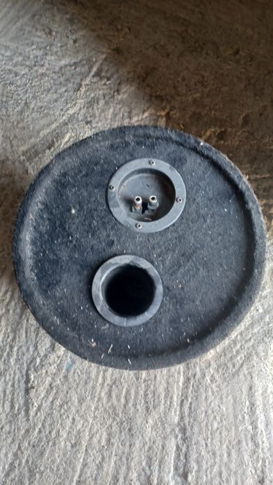 Vând subwoofer și radio cu cd și casetă