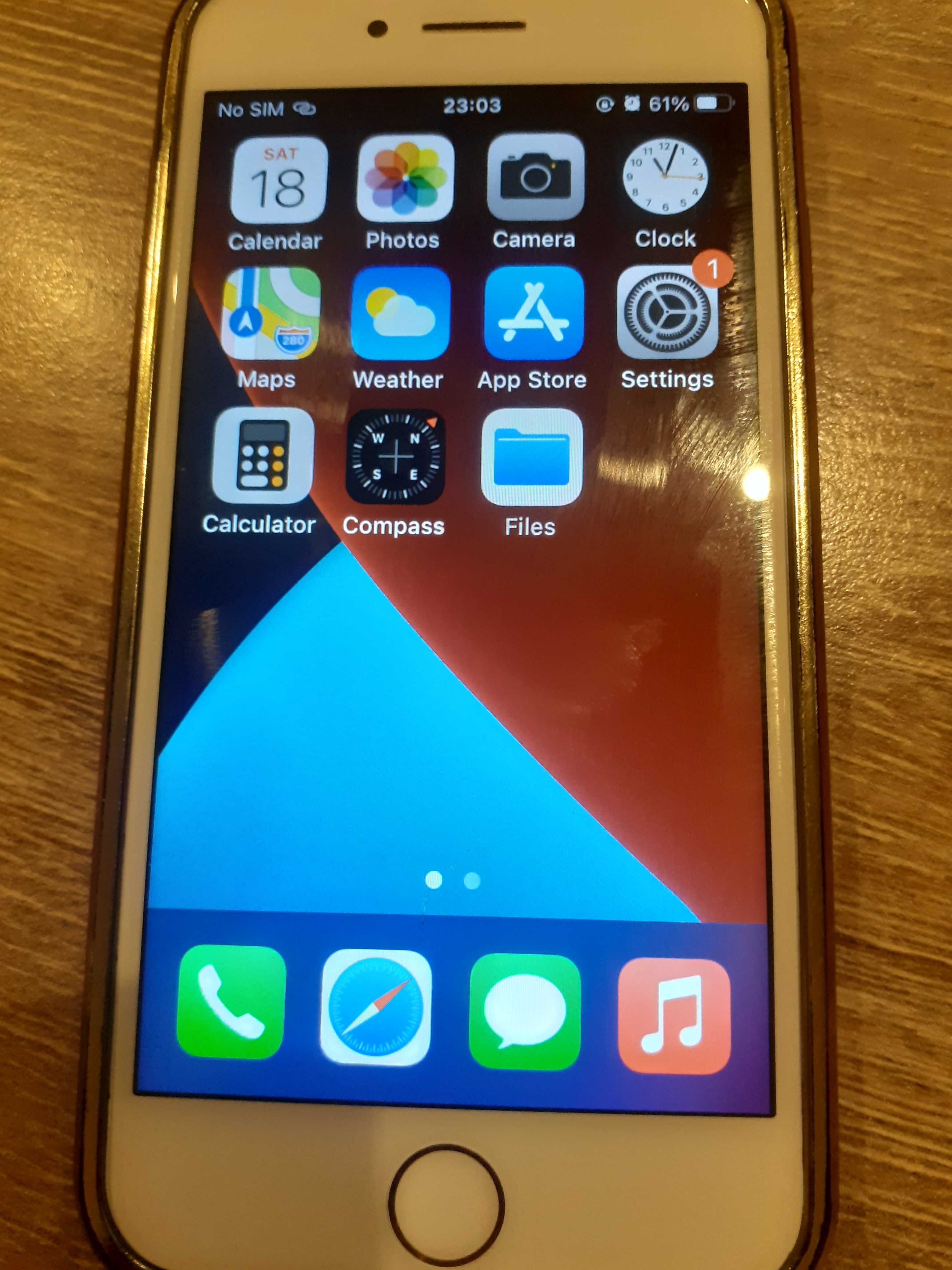 Продавам Iphone 7