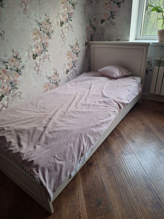 Продам кровать от фирма Тиффани