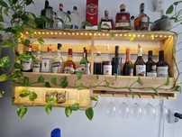 Raft suport perete bauturi, sticle și pahare whiskey / vin