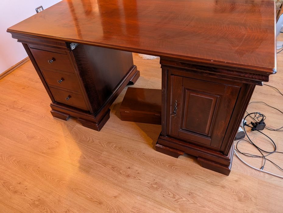 Vând birou directorial Mobexpert solid blat 150/80 cm