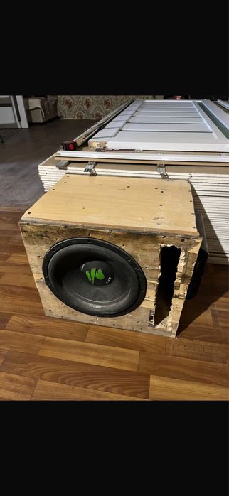 Сабвуфер machete-12