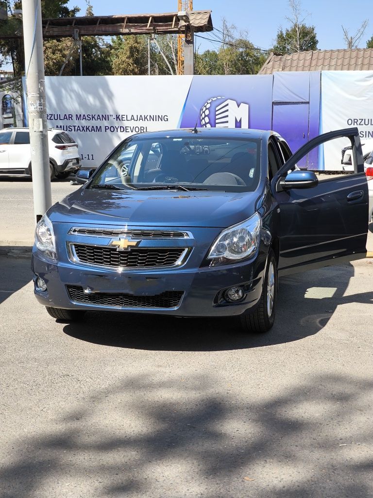 Продам авто кобальт 2023 год 27000 км