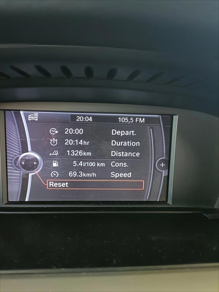 Vând BMW E90 318d / 143cp / 2011