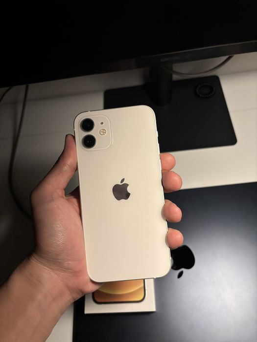 Белый iPhone 12 128Gb - 76%акб коробка