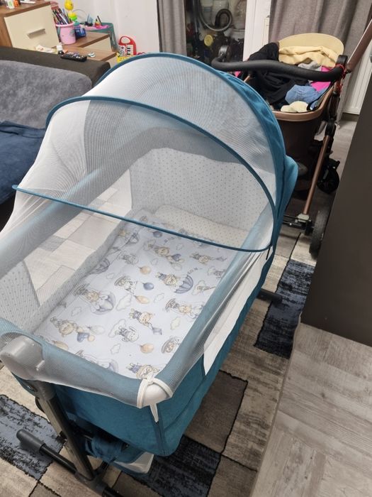 Vand patut copil și cuib cu pernuța și paturică