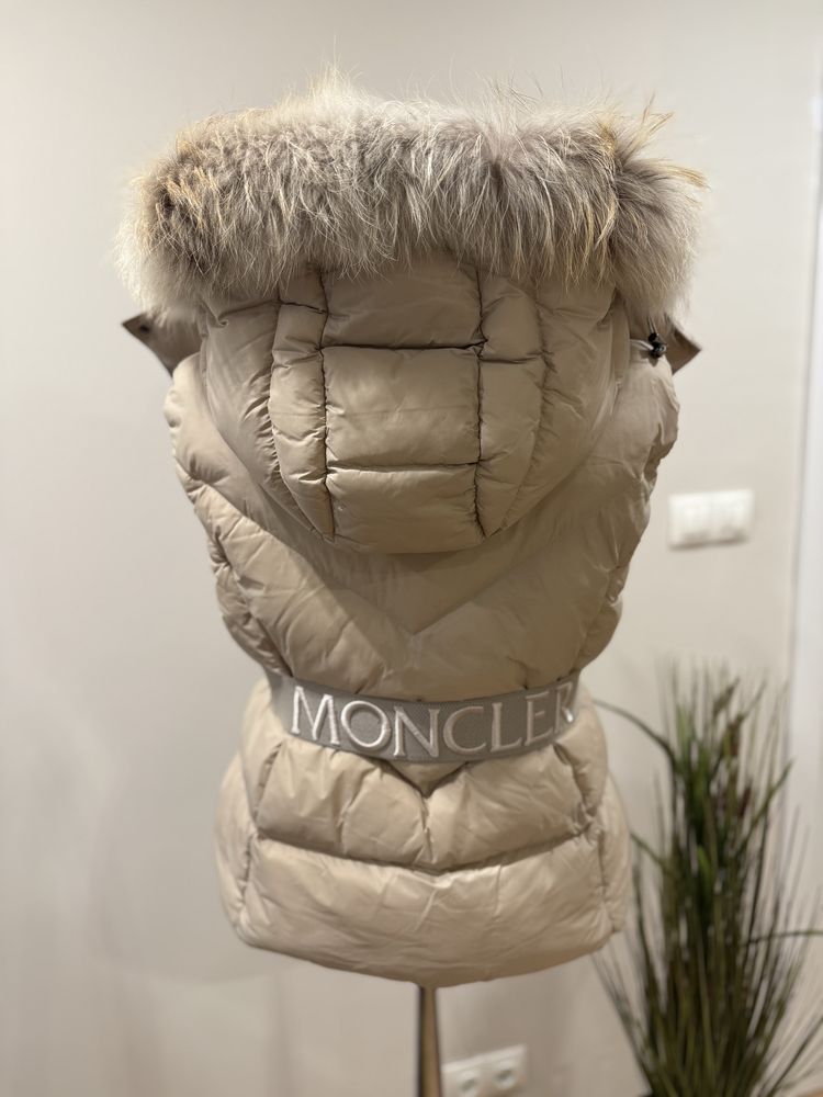 Дамски елек Moncler