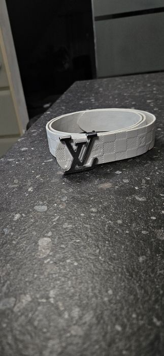 Curea LV White Square Silver