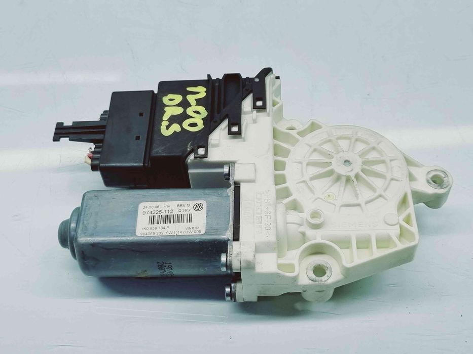 Motoras geam dreapta spate Volkswagen Passat B6 Variant (3C5) [Fabr 20