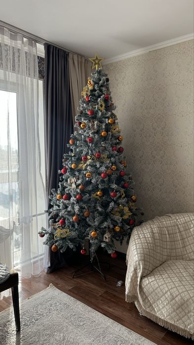 Ёлка, высота 210 см