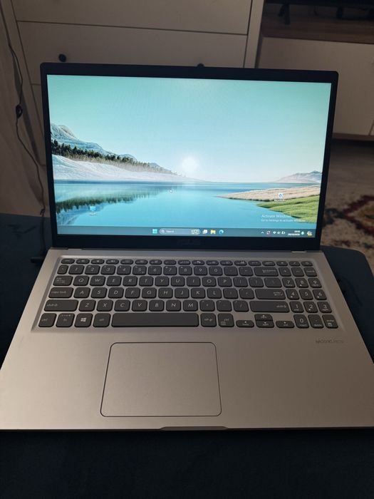 Vand laptop asus vivobook