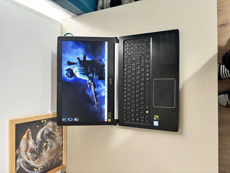Laptop Gaming• i5-7300HQ• 12gb ram DDR4•Nvidia GTX 1050•Taste luminate