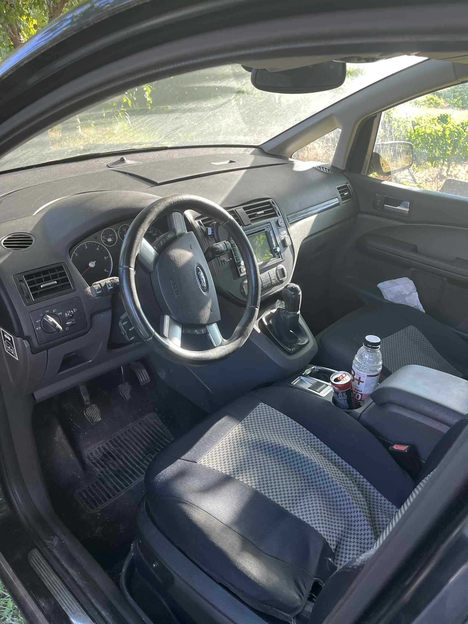 Продава се FORD C-MAX Ghia 2.0 TDCi (136 к.с.) – САМО ЗА ЧАСТИ