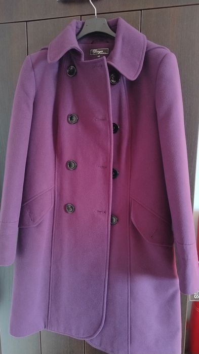 Palton NOU  100% fabricat in Romania - marime 42