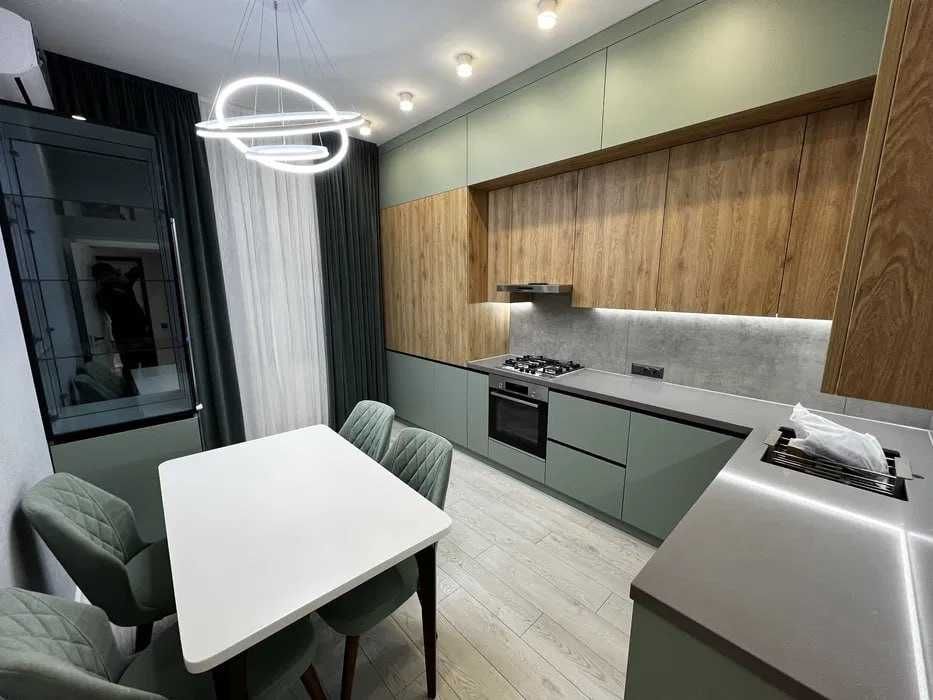 Сдается Шикарная 2х ком квартира в Центре ЖК Akay City 985*