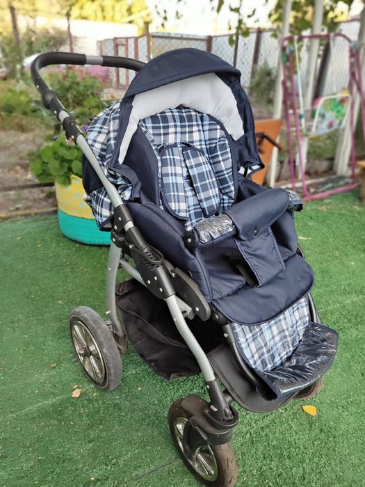 Коляска прогулочная