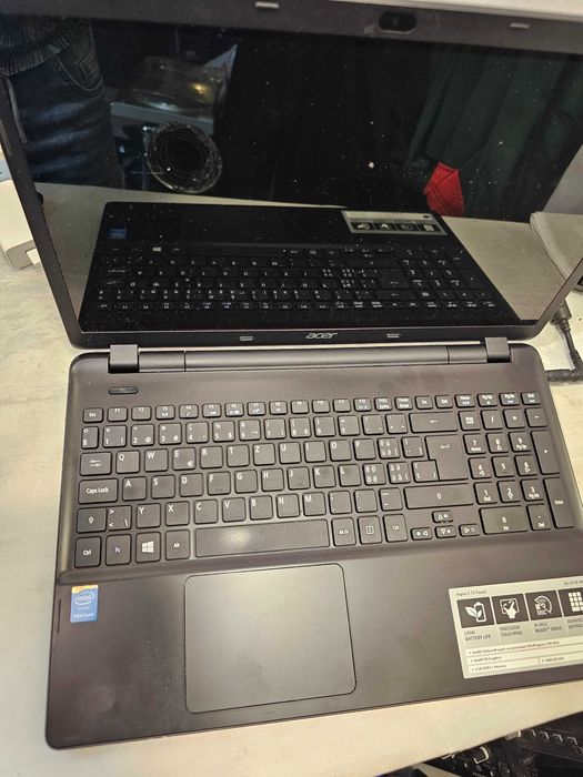 defect Laptop Acer Aspire E15 touch i5