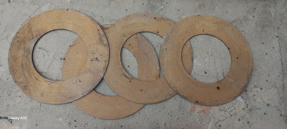 Продам Накладки на передо