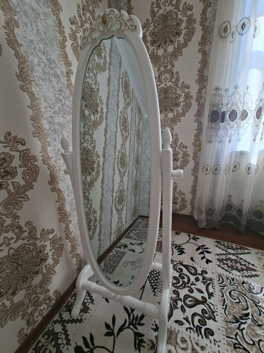 Spalniy garnitur sotiladi