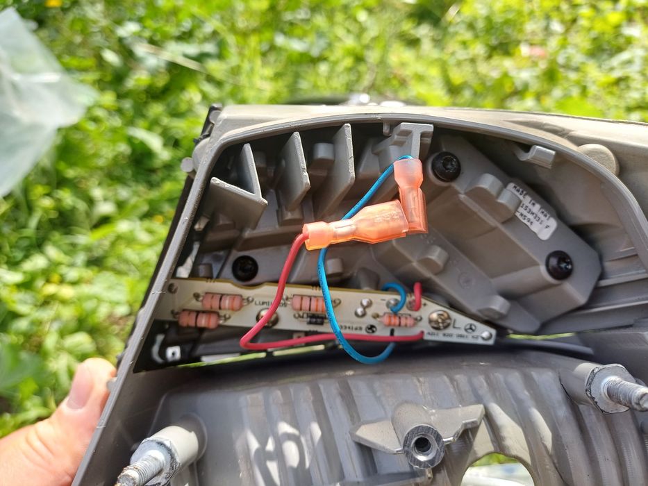 Диоди за Мерцедес е-W211 2008г