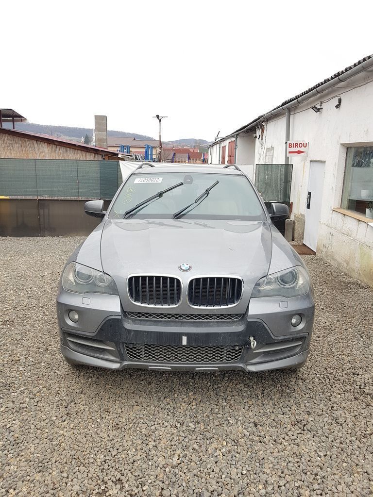 Dezmembrez BMW X5 E70 3.0 2006-2012