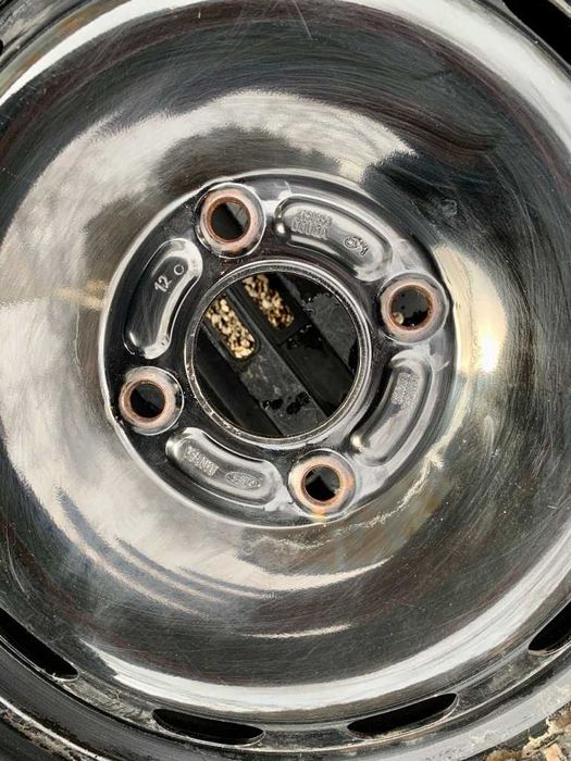 4бр.Оригинални железни джанти 15" 4x108 ET47.5 за Ford Fiesta,Ka,Figo