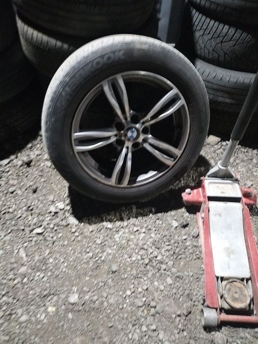 Диски с шинами  БМВ R 17 Продам