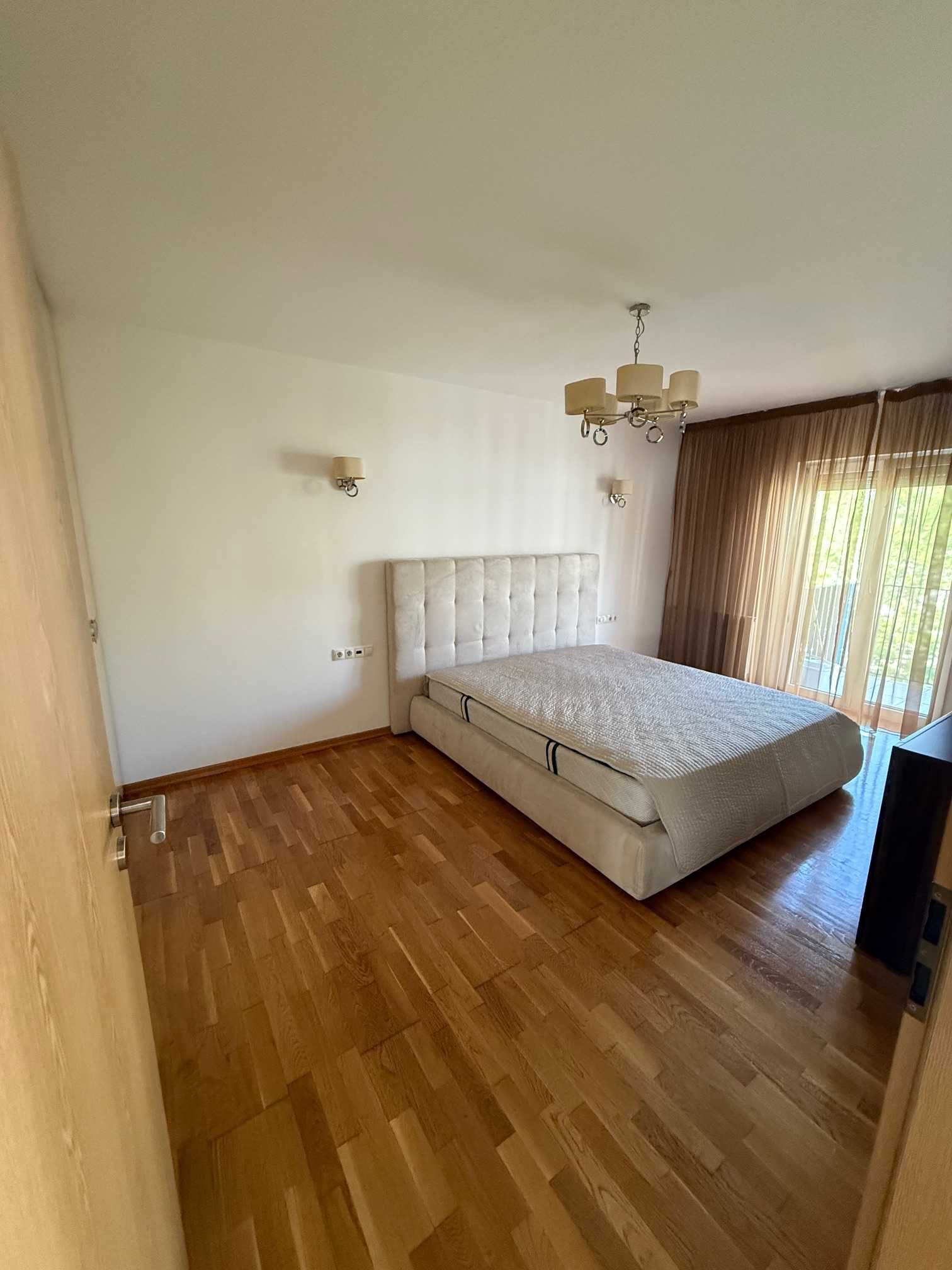 Inchiriere -apartament 2 camere Carol Park Residence