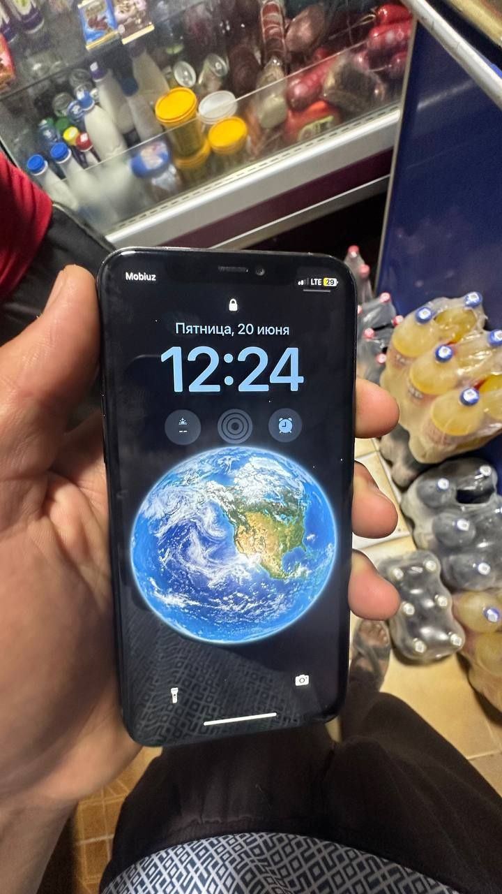 Iphone 11 pro . . . .