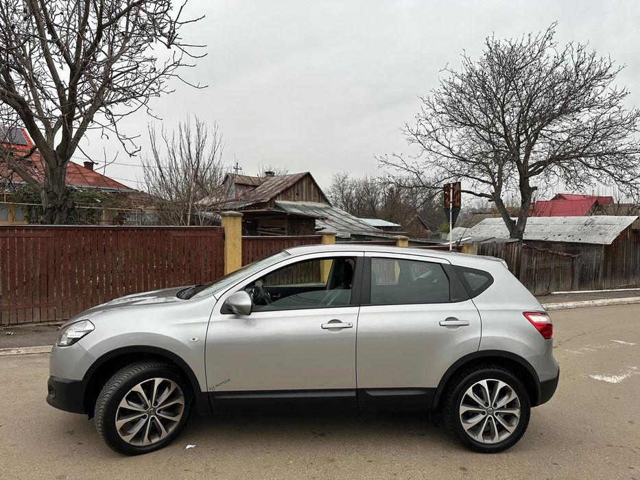 NISSAN Qashqai an 2013 pe Acte/ 1.6dci-131cp/Navi Mare/Climă/IMPECABIL