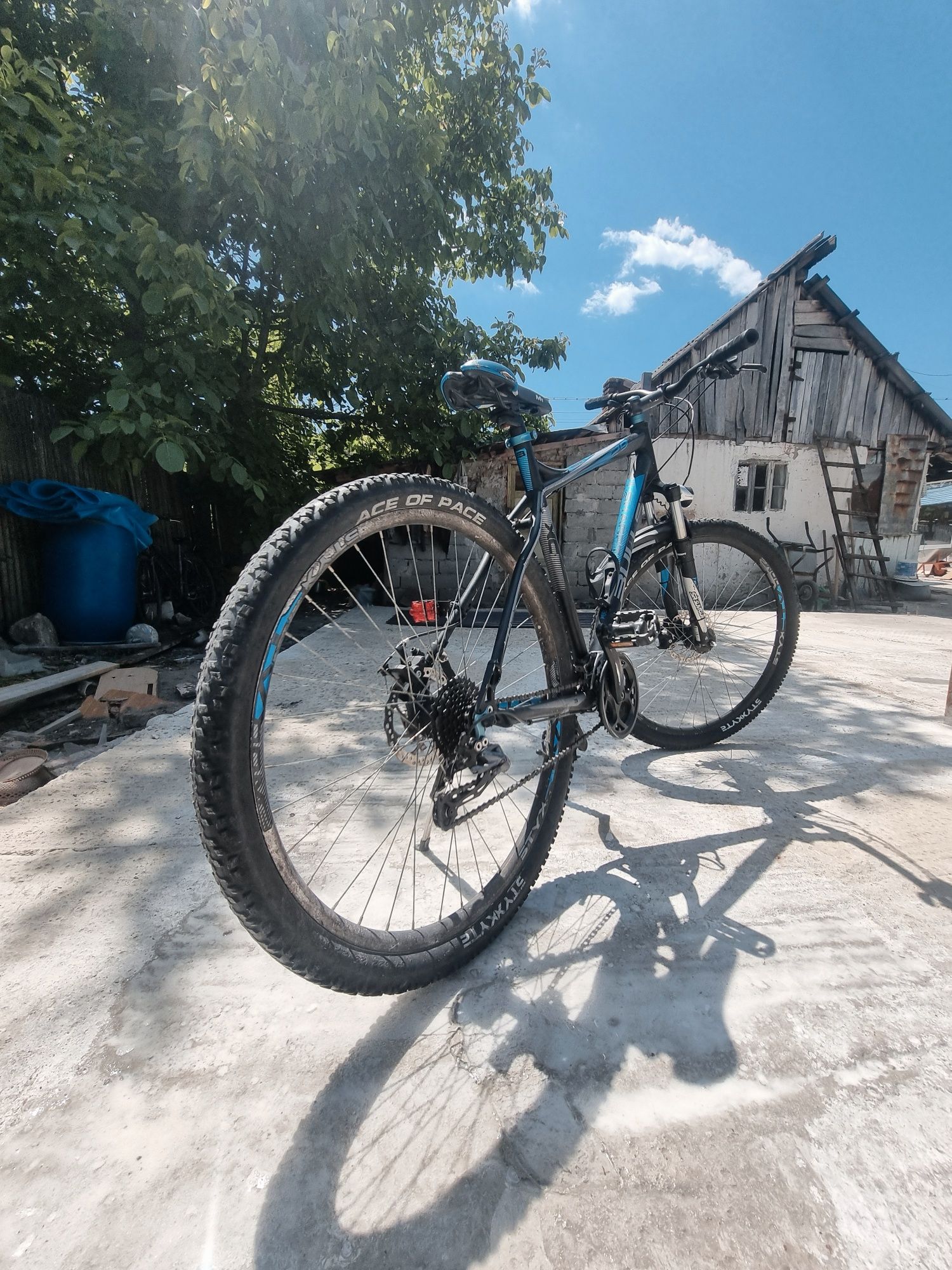 Vand bicicleta bulls