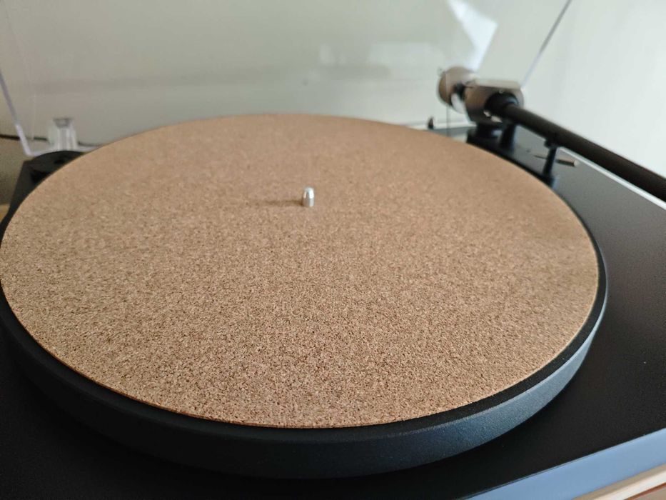 Грамофон Pro-Ject Debut Pro