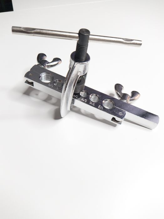 Trusa bercuit tevi cupru,conducte frana /aer conditionat