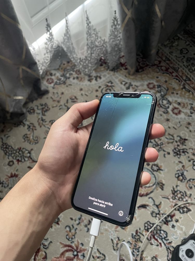 IPhone xs.      .