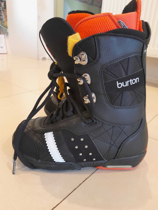 Boots Burton Sapphire marimea 39 (24,5 cm) aproape noi